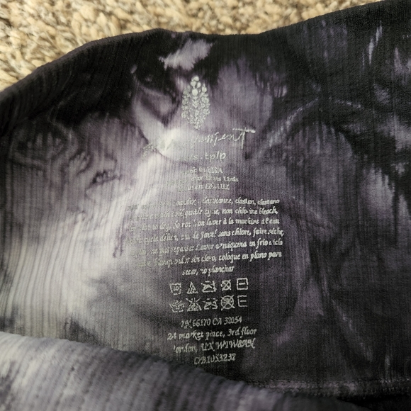 Free People Movement Good Karma Tie Dye Leggings - Picture 4 of 9